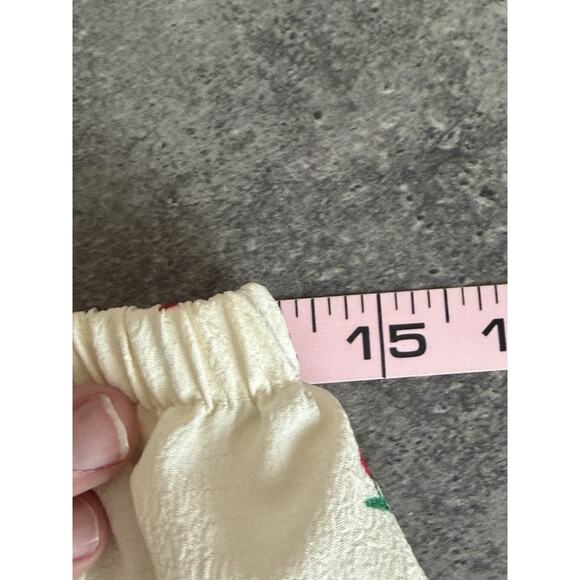 Summer I Turned Pretty Sleep Shorts Pajamas Womens Size Large Cherries Lounge - Picture 6 of 7